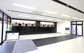 1F ホール